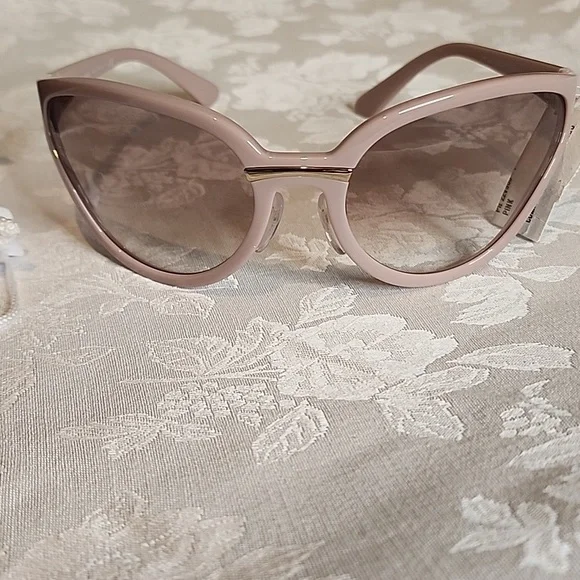 New Prada Aviator Butterfly Sunglasses Pink Matte Finish SPRING BREAK! - Picture 2 of 4